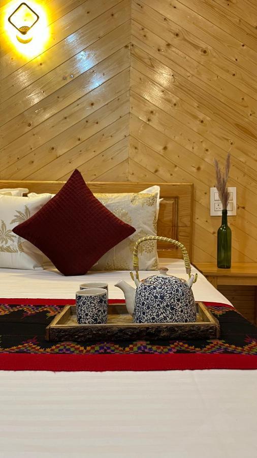 Tree House Latos Tandi Hotel Jibhi Exterior foto